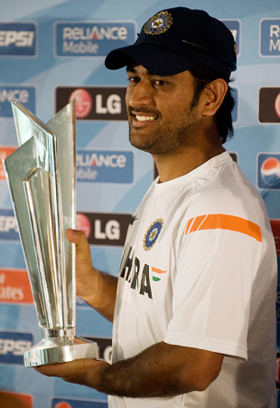 MS Dhoni poses with the World Twenty20 trophy, Lord's, May 31, 2009