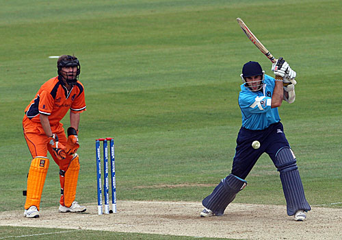 Kyle Coetzer drives during his knock of 39