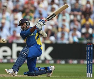 Mahela Jayawardene cracked an unbeaten 41, New Zealand v Sri Lanka, ICC World Twenty20 Super Eights, Trent Bridge, June 16, 2009 