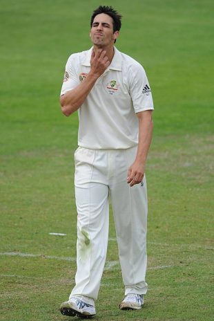 Mitchell Johnson wonders what has gone wrong as his troubles continue, Northamptonshire v Australians, 3rd day, Northampton, July 26, 2009
