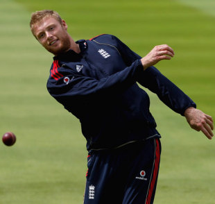Andrew Flintoff throws the ball during a training session, Edgbaston, July 28, 2009