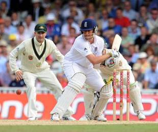 Graeme Swann brings out the reverse sweep, England v Australia, 5th Test, The Oval, 3rd day, August 22, 2009
