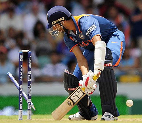 Ashish Nehra was the last batsman to be dismissed