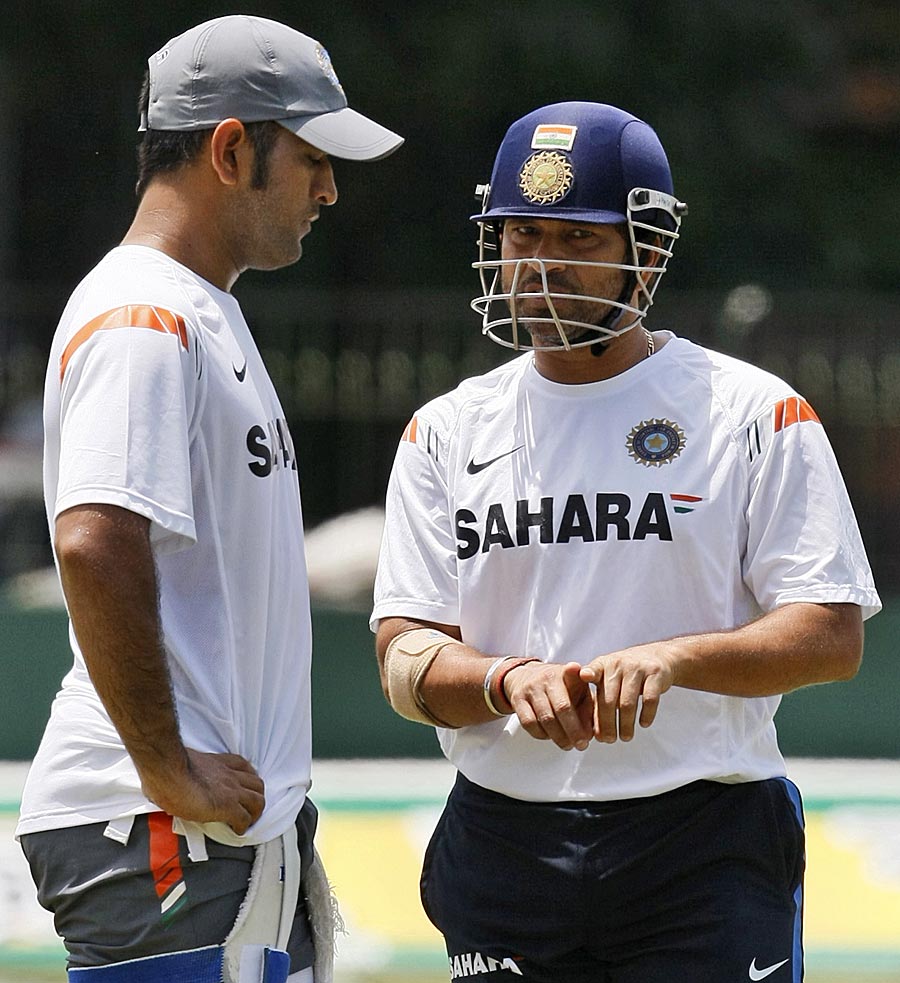 MS Dhoni and Sachin Tendulkar at a practice session