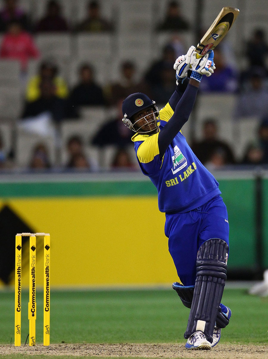 Angelo Mathews launches one down the ground
