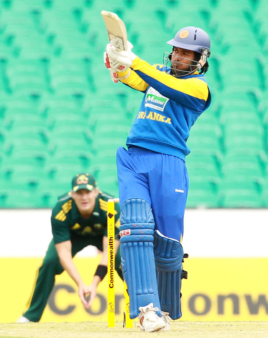 Upul Tharanga shows his style with a pull shot