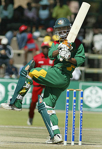 A 17 ball 31 from Farhad Reza helped Bangladesh to secure victory against New Zealand XI