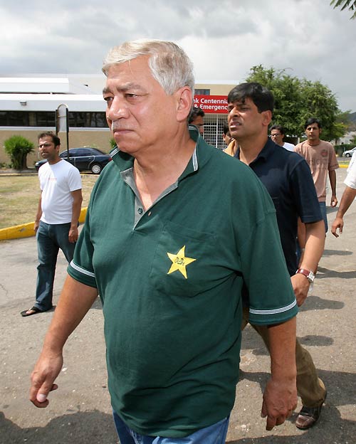 Talat Ali, the Pakistan team manager, leaves the hospital after announcing the death of Bob Woolmer, Kingston, Jamaica, March 18, 2007