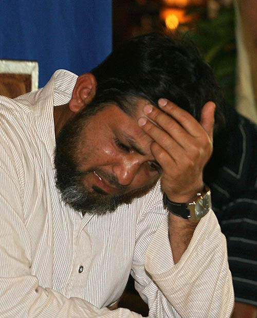 Mushtaq Ahmed gets emotional on hearing of Bob Woolmer's death, Kingston, Jamaica, March 18, 2007