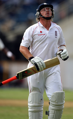 Ian Bell departs for another low score on the stroke of lunch, West Indies v England, 1st Test, Kingston, February 7, 2009