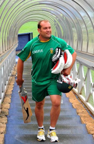 A relaxed Jacques Kallis after nets at the Wanderers, Johannesburg, February 24, 2009